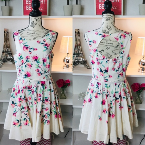 LC Lauren Conrad Dresses & Skirts - Lauren Conrad Cream Floral Sleeveless Dress